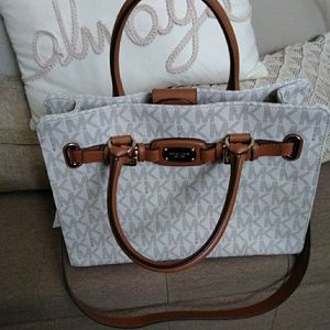 MK purse